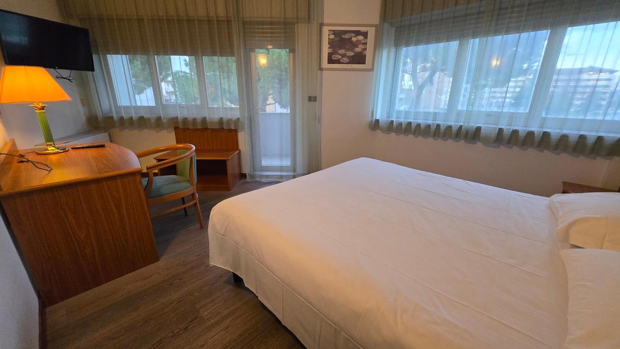Hotel Cristallo 3*