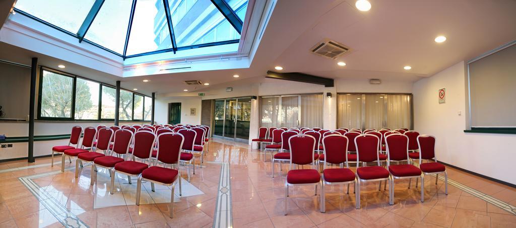 Hotel Cristallo 3*